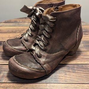 Portofino Ankle Boots with Ribbon Laces